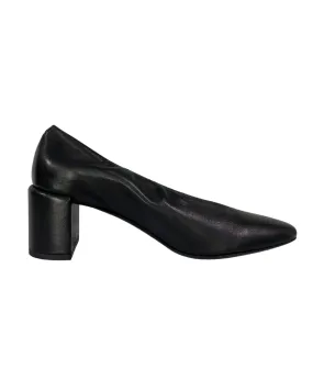 Stack Heel Round Toe Pump (Baron Black)